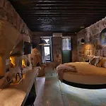 ベッド・アンド・ブレックファスト Eka Cave Maison Authentic Cave Boutique In Cappadocia Village ネヴシェヒル