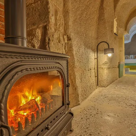Eka Cave Maison *